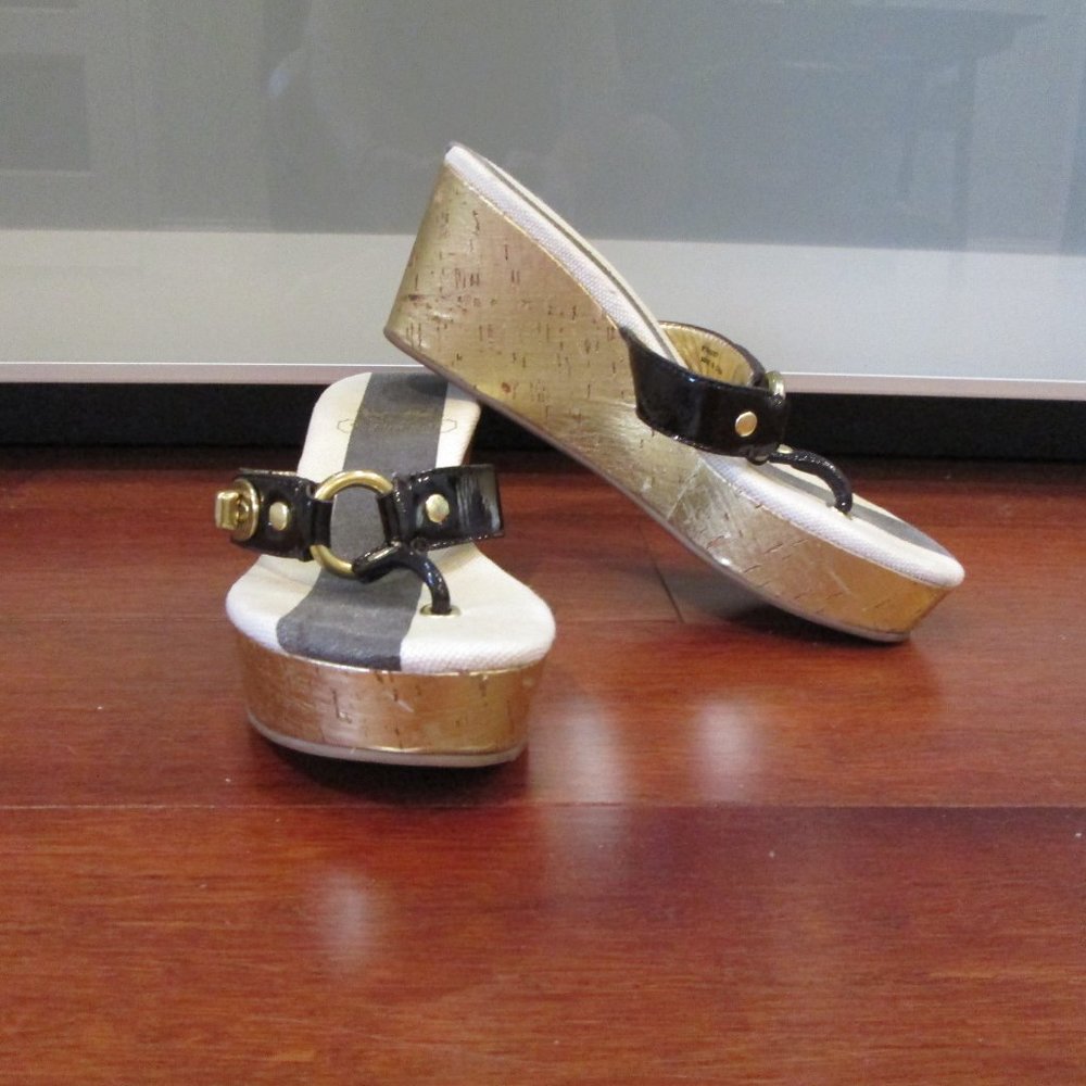 *SOLD* Coach "Fauna" Wedge Thong Sandals - Picture 1 of 10